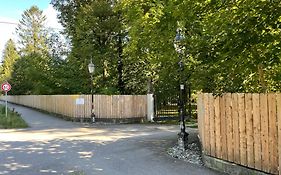 Villa Zollhaus Bed & Breakfast